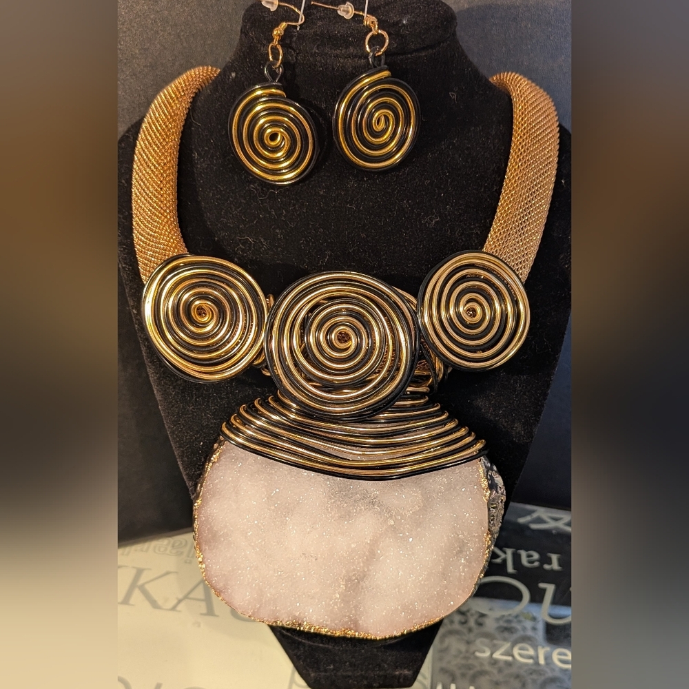 Chic Spiral Gold and Black Necklace Set With Large Quartz Stone. Truly Unique